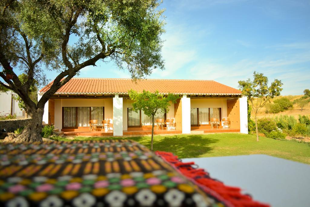 Melrinitas Turismo Rural Hotel Serpa Esterno foto